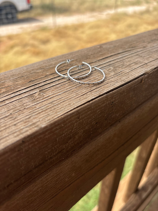 Elaine Tahe SS Hoop Earrings 208526RB