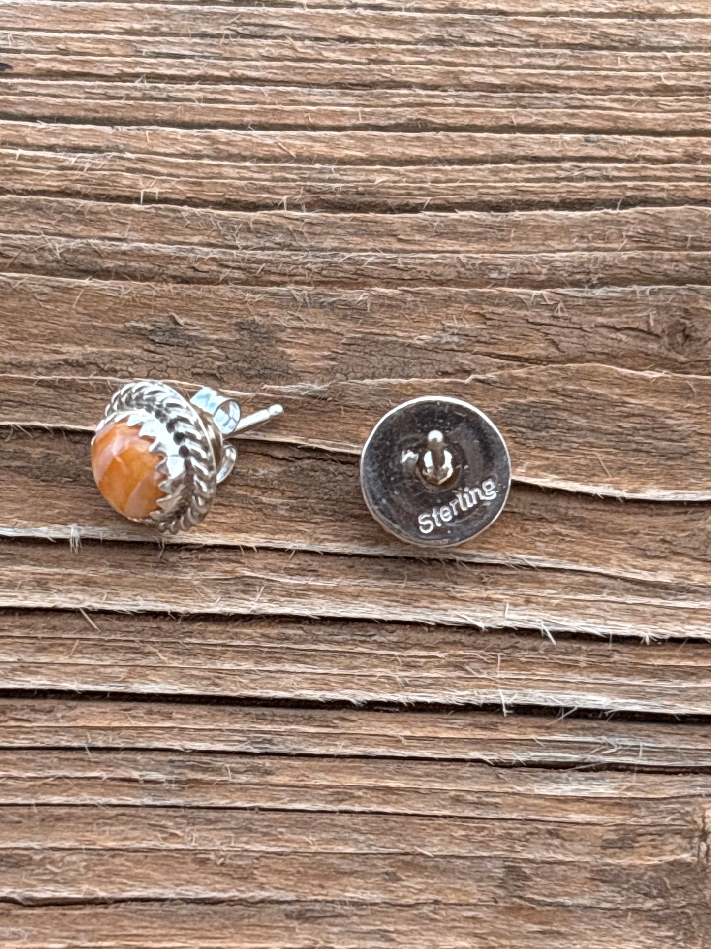Teresa Kinsel Small Sterling Silver & Orange Spiny Oyster Twist Stud Earrings 30T